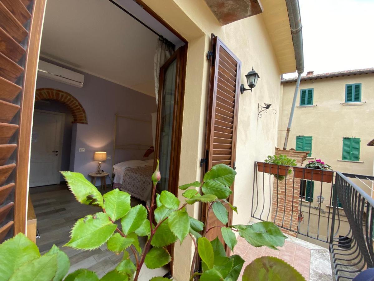 Il Buonumore Montepulciano Bagian luar foto