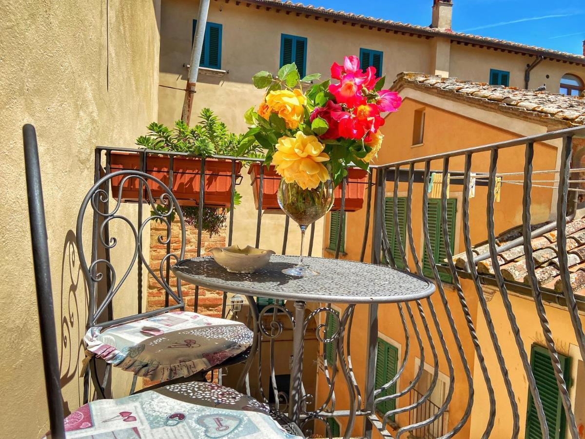 Il Buonumore Montepulciano Bagian luar foto